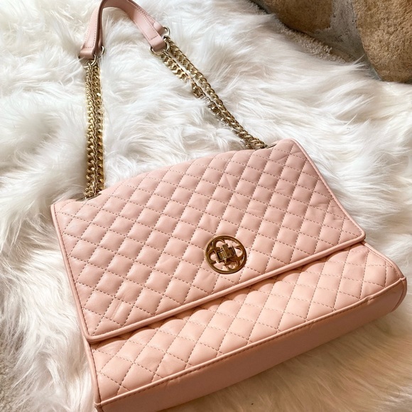 Light Pink Guess Purse, Gold Chain Strap, Excellent Condition - Picture 2 of 7